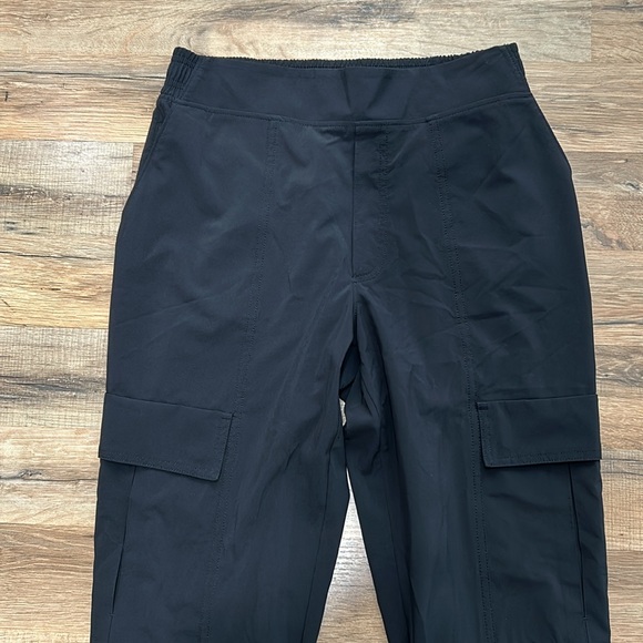 ATHLETA WOMENS CHELSEA UTILITY JOGGER CARGO BLACK Sz 4 - Picture 3 of 8